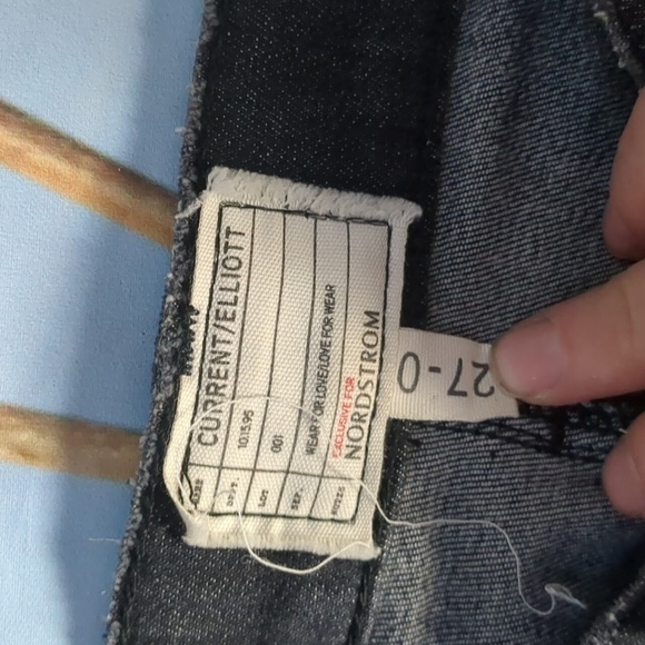 CURRENT/ELLIOTT distressed jeans size 27 - Picture 3 of 4